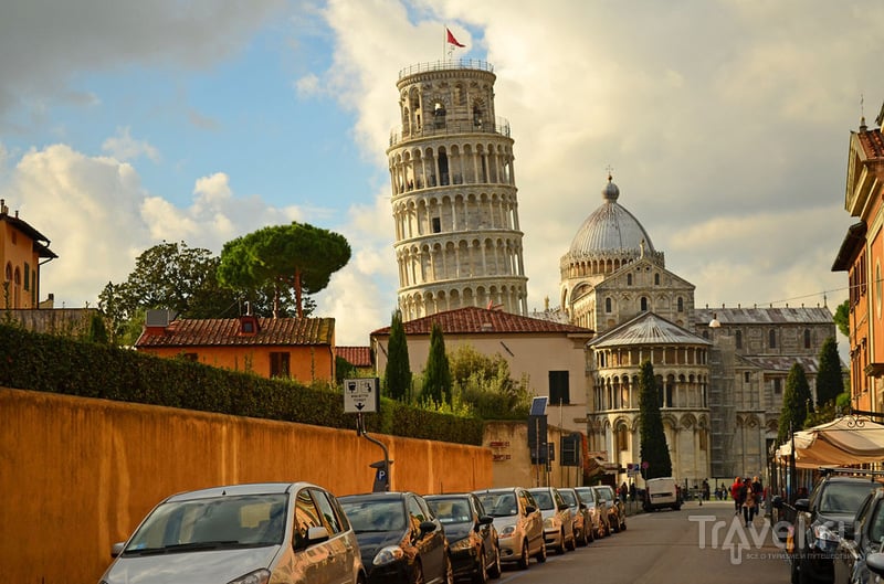 Падающая башня в Пизе, Италия / Фото из Италии