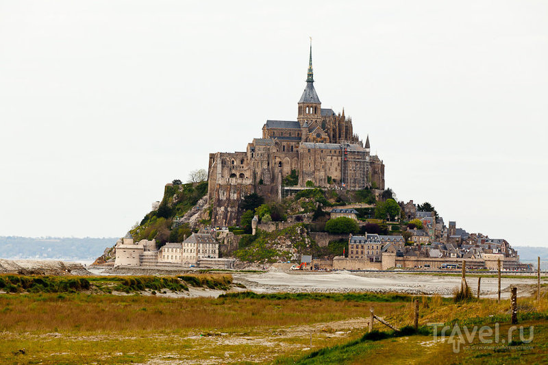 -- (Mont Saint-Michel),  /   