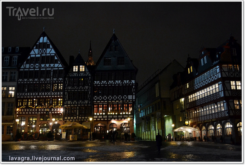 Ратушная площадь Рёмерберг во Франкфурте-на-Майне, Германия / Фото из Германии