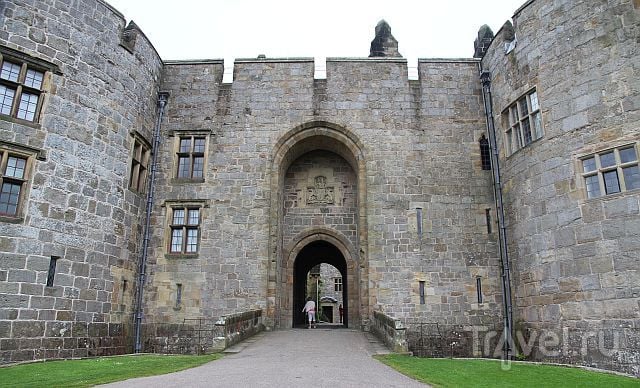 Уэльс: замок Чирк и окрестности / Великобритания