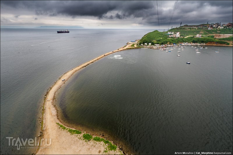 Нелегальное восхождение на самый большой в мире вантовый мост (Владивосток) / Фото из России