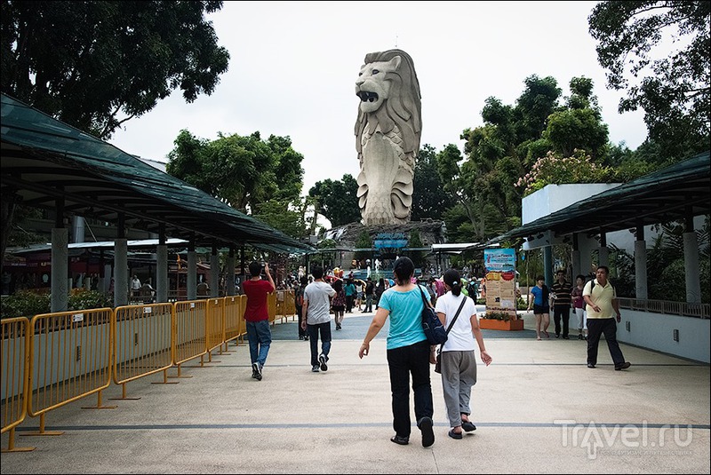 Статуя Мерлиона на острове Сентоза, Сингапур / Фото из Сингапура