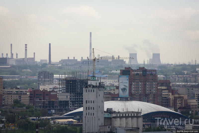 Вид на Челябинск с крыши главного корпуса ЮУрГУ / Фото из России