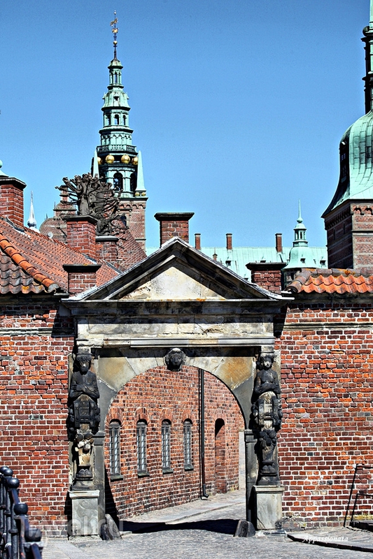Фредериксборг - замок датских королей / Дания
