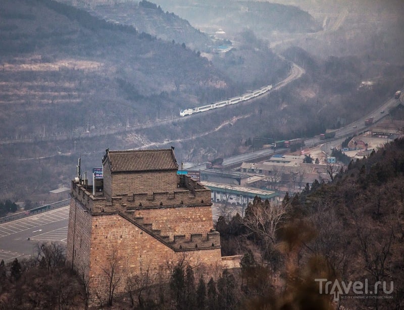 Кусочек Великой Китайской стены / Китай