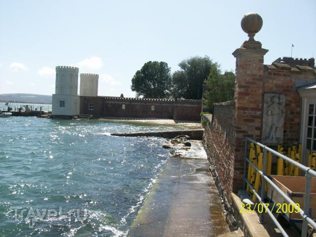    (Brownsea Island) / 