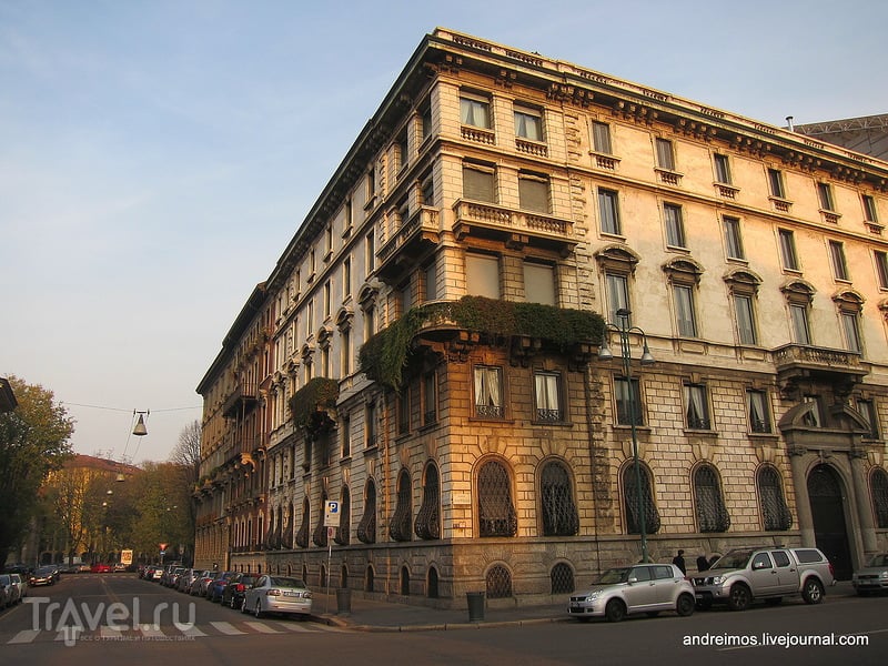 Площадь Кастелло (Piazza Castello) в Милане, Италия / Фото из Италии