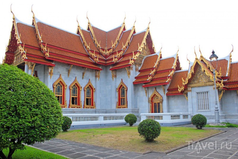 Храмы Бангкока. Wat Tramit, Holy Rosary Church, Wat Benchamabophit, Wat Suthat, Wat Ratchanatda. / Фото из Таиланда