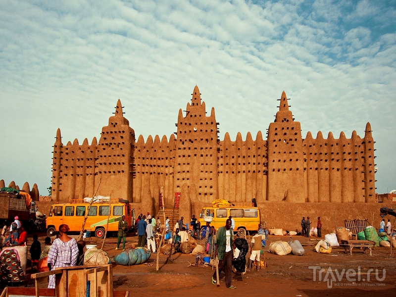 В 1988 году историческая часть Дженне была включена в Список Всемирного наследия ЮНЕСКО, Мали / Мали