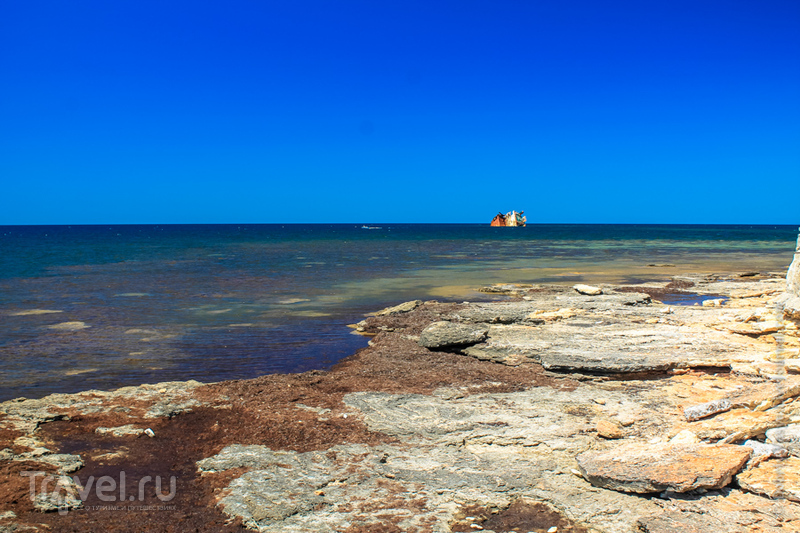 На краю мыса Тарханкут на полуострове Крым, Украина / Фото с Украины
