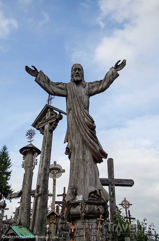 Главный религиозный символ Литвы / Фото из Литвы