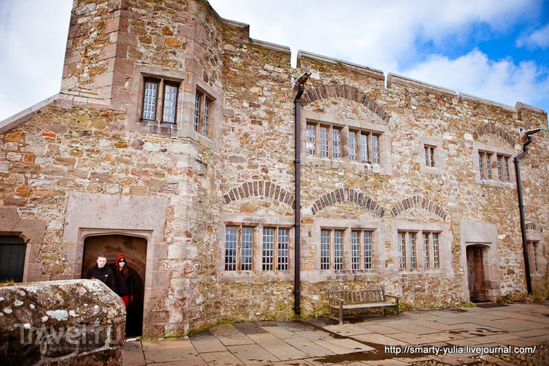 Замок Линдисфарн (Lindisfarne Castle) / Великобритания