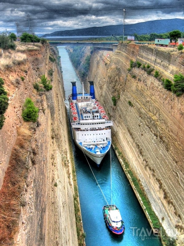 Коринфский канал был построен во второй половине XIX века / Греция