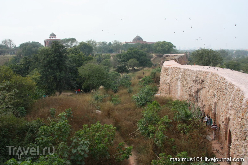Крепость Пурана Кила - место из эпический сказаний / Индия