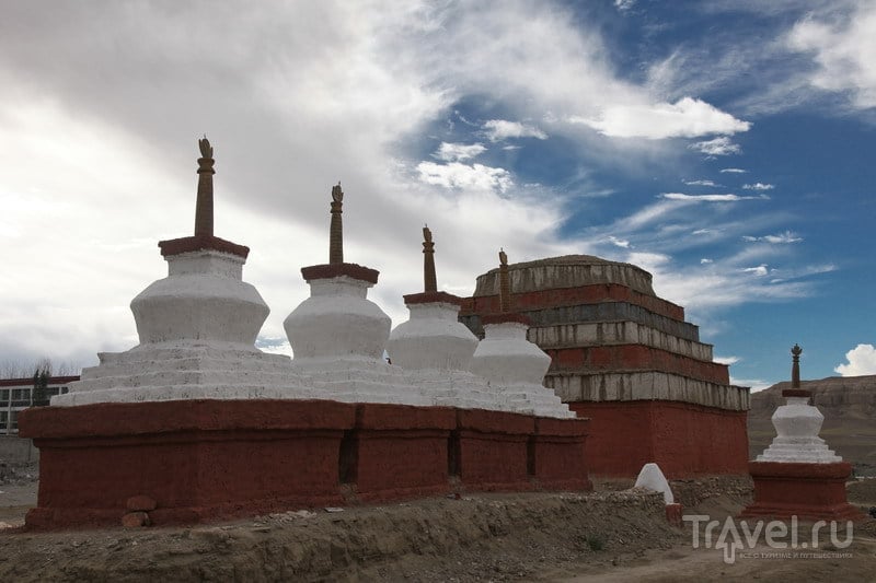 На внедорожниках в Тибет. Пещерное царство Гуге / Фото из Китая