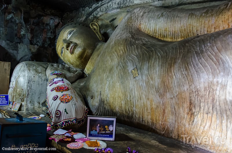 Пещерные храмы Дамбуллы и немного истории конфликта / Фото со Шри-Ланки