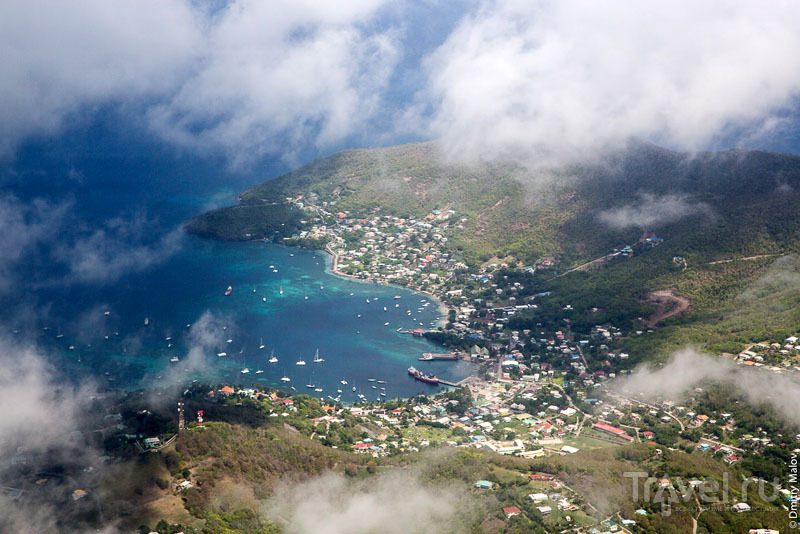 Город-столица Порт-Элизабет на острове Бекия / Фото с Сент-Винсента и Гренадин