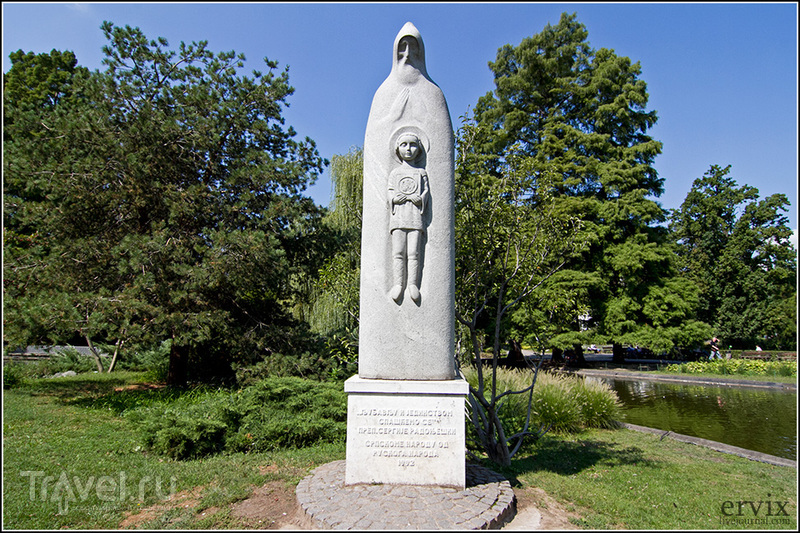 Памятник Сергию Радонежскому в городе Нови-Сад, Сербия / Фото из Сербии