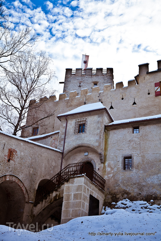 Италия: живописный Брунико (Bruneck, Brunico) / Италия