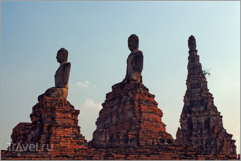 Однако мотивы буддизма, конечно, преобладают / Фото из Таиланда