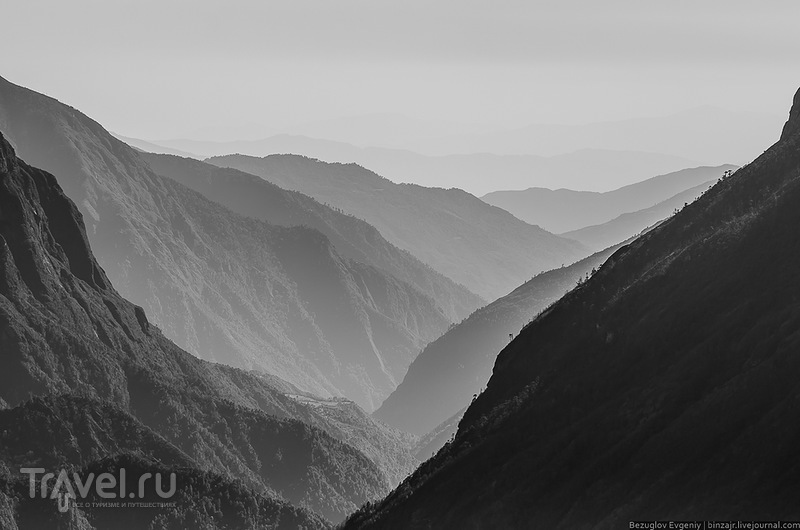 . Welcome to Khumjung.  2013 /   