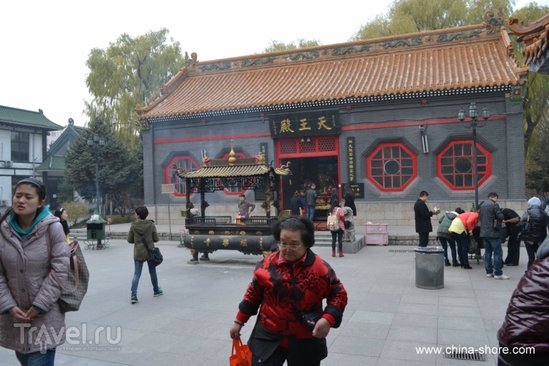 Харбин. Храм Конфуция и буддийский храм Цзилэсы / Китай
