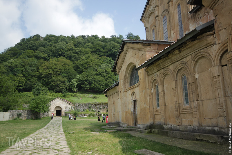 Окрестности Кутаиси. Гелатский монастырь / Грузия