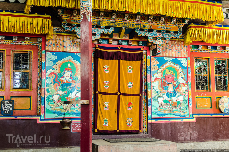  Pema Choling Gompa,  /   