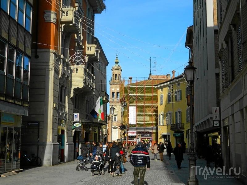 Парма, от Дуомо к центральной площади / Фото из Италии