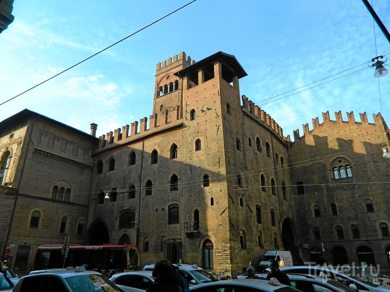 Palazzo Re Enzo  ,  /   