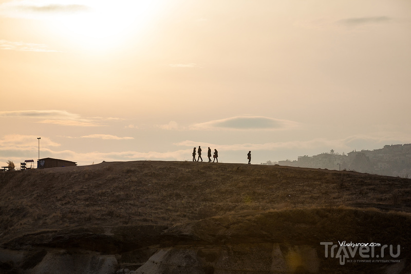 Каппадокия: Sunset Place и солнечное гало на закате / Фото из Турции