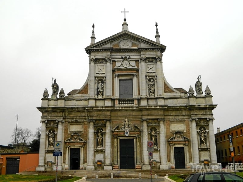 Basilica di Santa Maria in Porto в Равенне, Италия / Фото из Италии