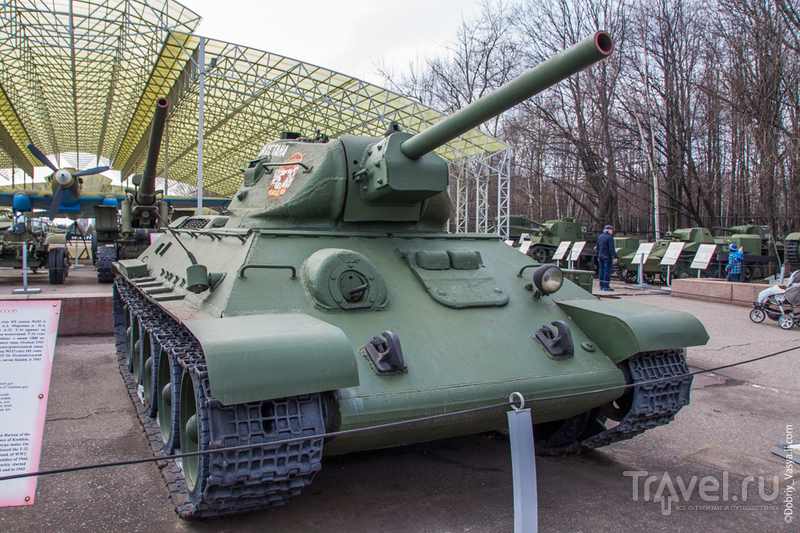 Выставка военной техники в Парке Победы / Россия