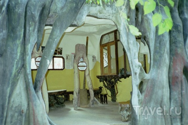 Сумасшедший дом Hang Nga Guesthouse во Вьетнаме / Вьетнам