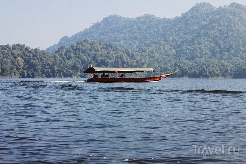 Chiangmai, Thailand. Mae Ngat Somboon Chon lake /   