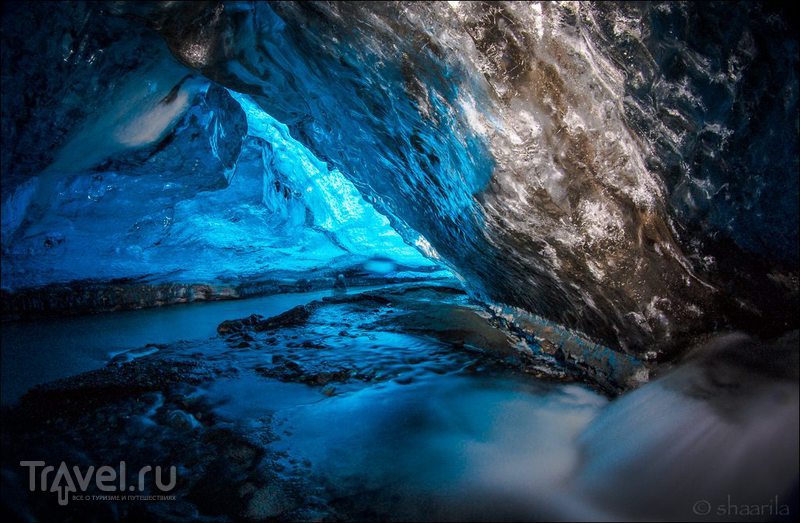 Ледовая пещера в Исландии / Фото из Исландии