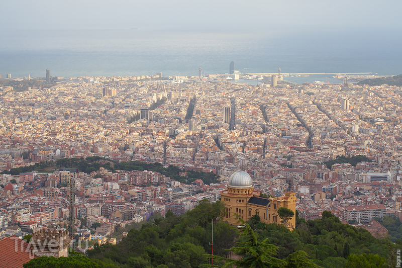 Вид на город с барселонской рублевки / Испания