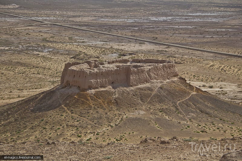 Башня молчания зороастрийцев и горные города Хорезма / Фото из Узбекистана
