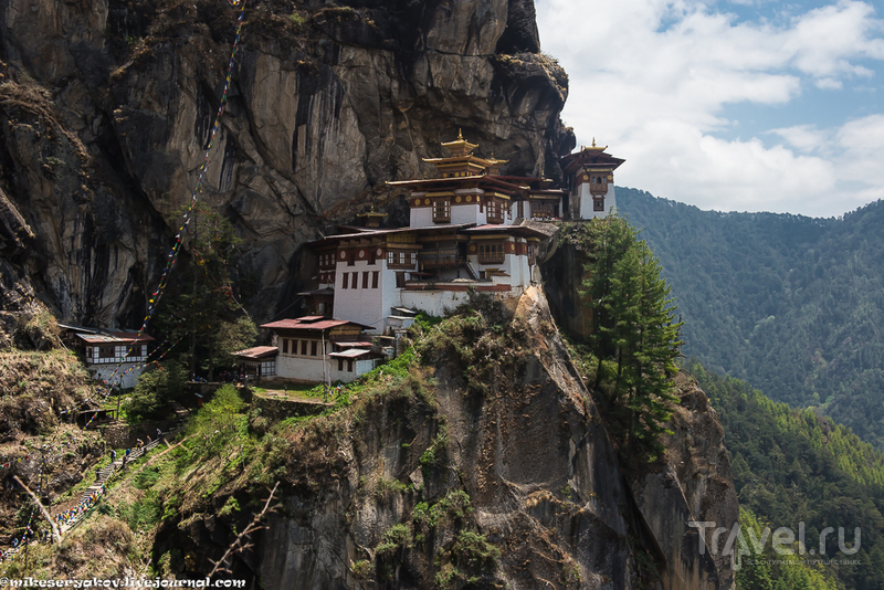 Визитная карточка Бутана / Фото из Бутана