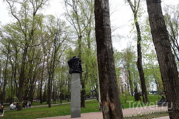 Саранск - парки, девушки, искусство / Россия