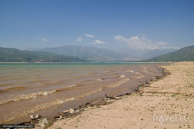 Чарвакское водохранилище и Чимганские горы - великолепная природа Ташкентской области / Фото из Узбекистана