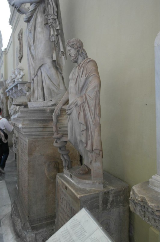 Ватикан - двор и скульптуры / Ватикан