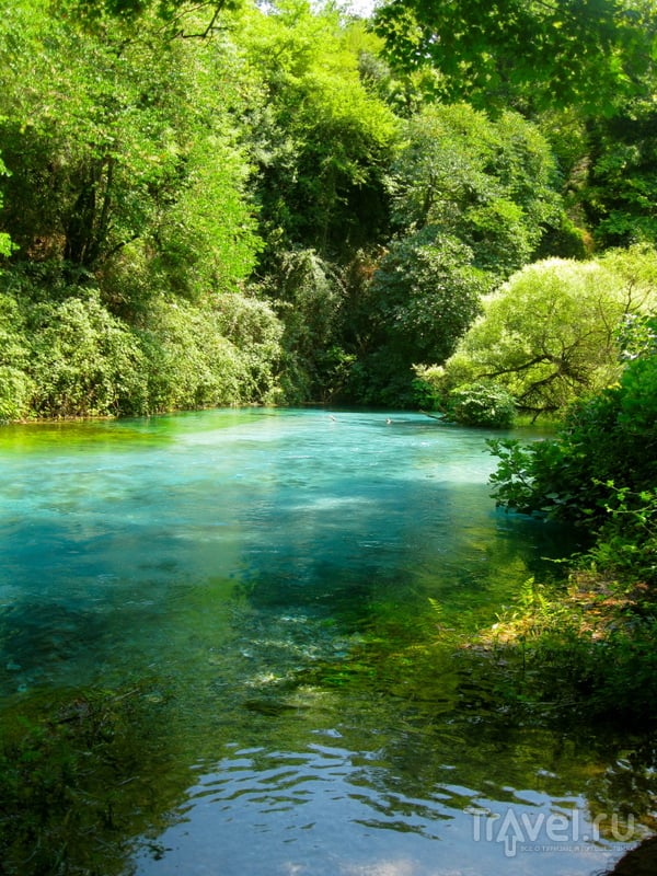 Точная глубина водоема, который образуют источники, остается неизвестной.  / Албания