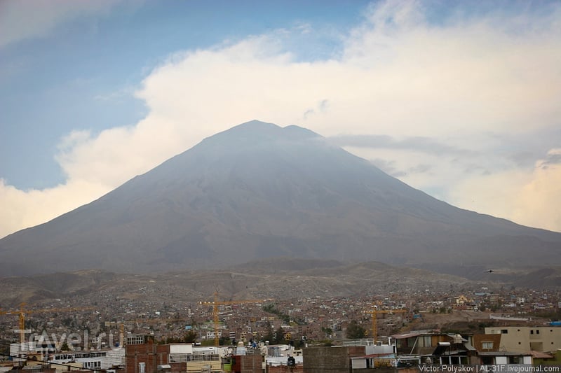 Арекипа - белый город среди вулканов / Перу