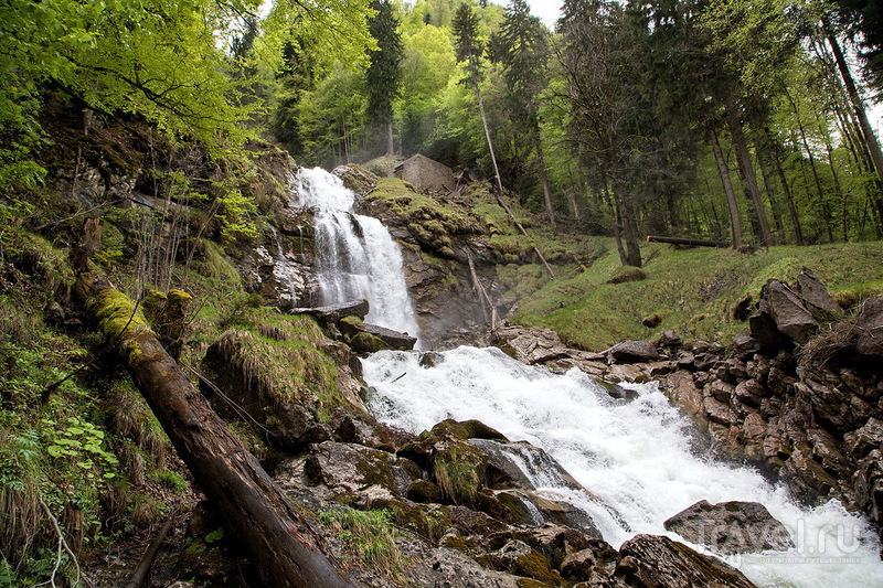 Швейцария, водопады Гисбах / Швейцария