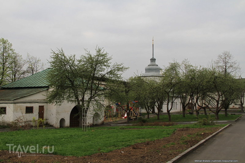 Спасо-Преображенский монастырь в Ярославле / Россия