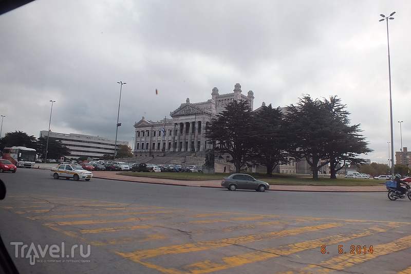 Уругвай. Монтевидео. Обзорная экскурсия. Район Прадо / Уругвай