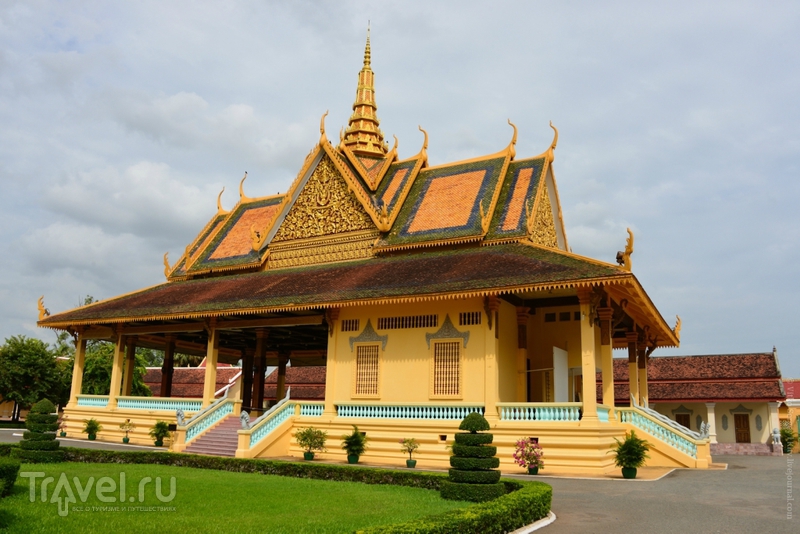 Камбоджа: Королевский дворец в Пномпене / Фото из Камбоджи