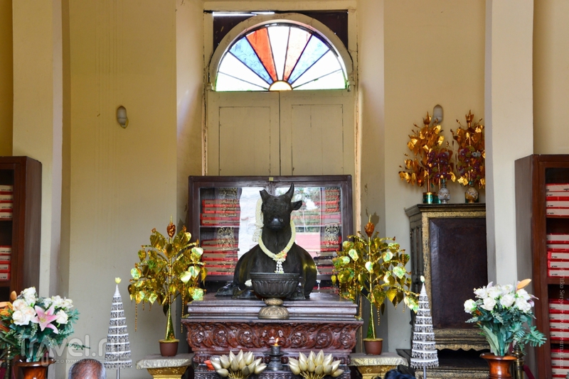 Камбоджа: Королевский дворец в Пномпене / Фото из Камбоджи