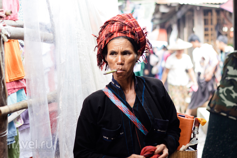 Портреты посетителей рынка на озере Инле / Мьянма